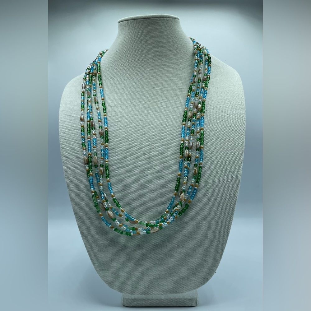 Obinrin ti Okinawa. “Beach Woman” Necklace